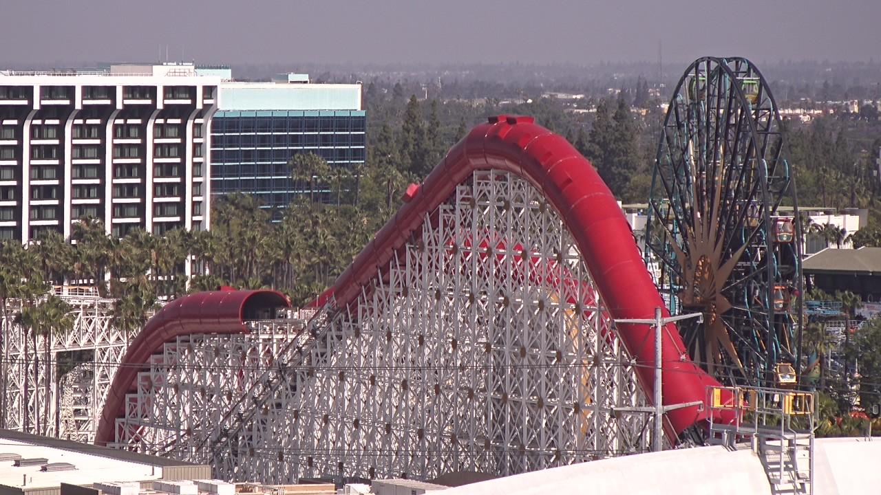 Live webcam of Disneyland Cam 2